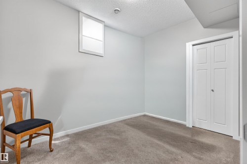 6808 Cardinal Link, Edmonton, AB - Indoor Photo Showing Other Room