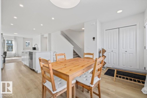 2418 Trumpeter Way, Edmonton, AB - Indoor Photo Showing Dining Room