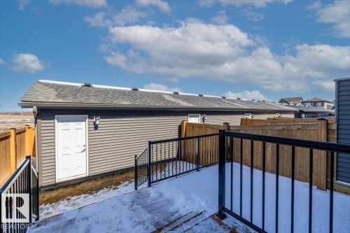 2418 Trumpeter Way, Edmonton, AB - Outdoor