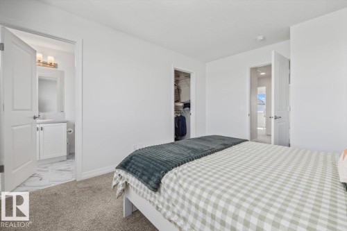 2418 Trumpeter Way, Edmonton, AB - Indoor Photo Showing Bedroom