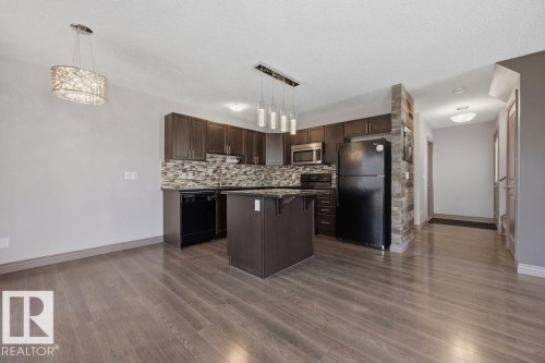 21 2005 70 Street, Edmonton, AB - Indoor Photo Showing Kitchen With Upgraded Kitchen
