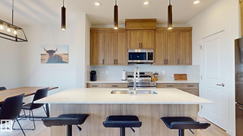 2808 152 Avenue, Edmonton, AB - Indoor Photo Showing Kitchen With Double Sink With Upgraded Kitchen