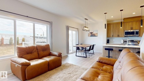 2808 152 Avenue, Edmonton, AB - Indoor Photo Showing Living Room