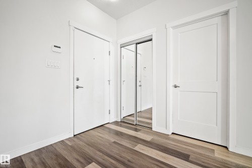 127 812 Welsh Drive, Edmonton, AB - Indoor Photo Showing Other Room