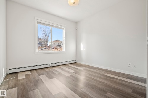 127 812 Welsh Drive, Edmonton, AB - Indoor Photo Showing Other Room