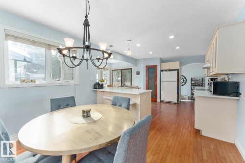 218 Pine Avenue, Cold Lake, AB - Indoor Photo Showing Dining Room
