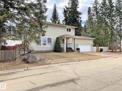 218 PINE Avenue Cold Lake, AB T9M 1E5