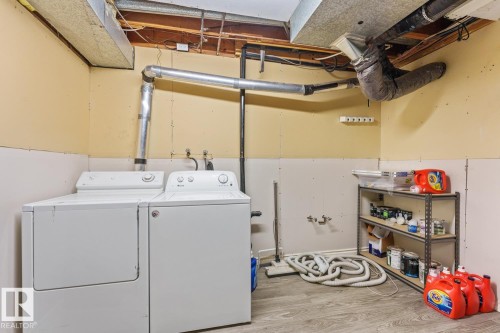 218 Pine Avenue, Cold Lake, AB - Indoor Photo Showing Laundry Room
