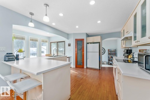 218 Pine Avenue, Cold Lake, AB - Indoor Photo Showing Other Room