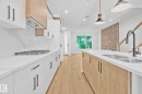 11138 126 Street E, Edmonton, AB  - Indoor Photo Showing Kitchen With Upgraded Kitchen 