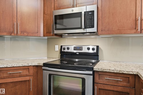 805 10055 118 Street, Edmonton, AB - Indoor Photo Showing Kitchen
