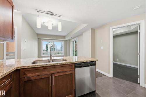 805 10055 118 Street, Edmonton, AB - Indoor Photo Showing Kitchen With Double Sink