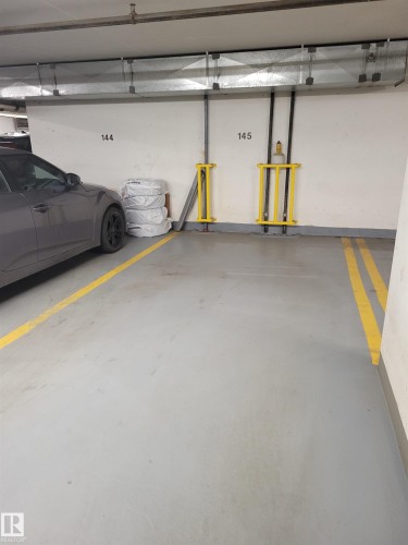 805 10055 118 Street, Edmonton, AB - Indoor Photo Showing Garage