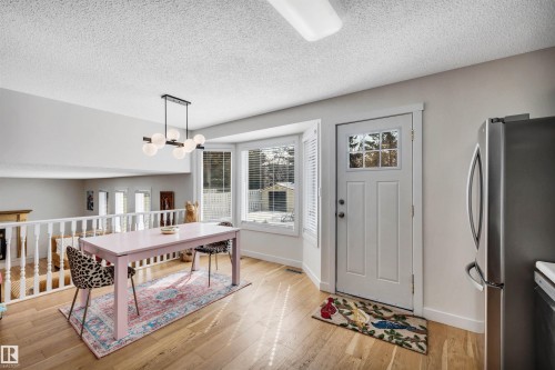 9 Ebony Way, St. Albert, AB - Indoor