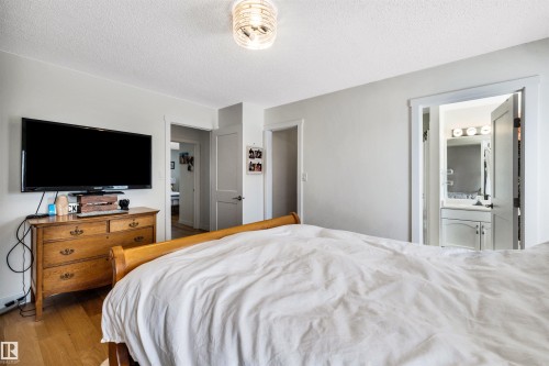 9 Ebony Way, St. Albert, AB - Indoor Photo Showing Bedroom
