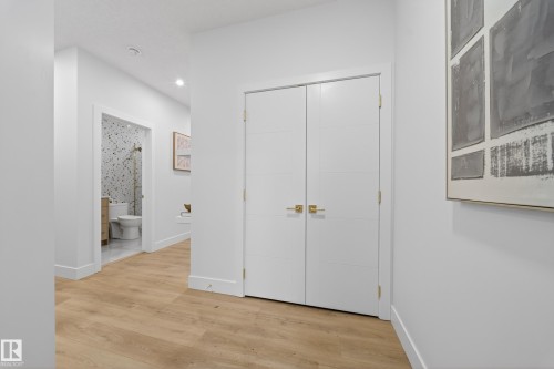 3507 45 Avenue, Beaumont, AB - Indoor Photo Showing Other Room
