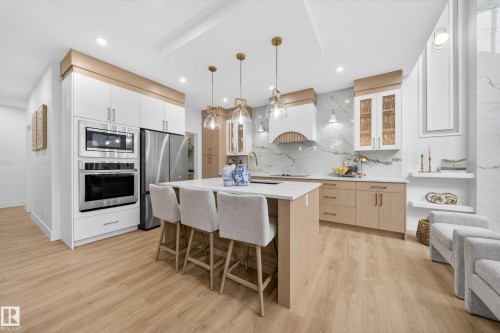 3507 45 Avenue, Beaumont, AB - Indoor Photo Showing Kitchen With Upgraded Kitchen