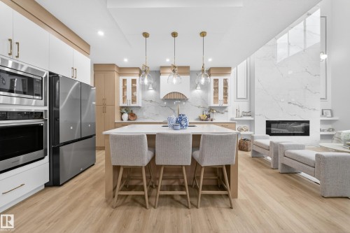 3507 45 Avenue, Beaumont, AB - Indoor Photo Showing Kitchen With Upgraded Kitchen