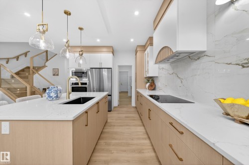 3507 45 Avenue, Beaumont, AB - Indoor Photo Showing Kitchen With Upgraded Kitchen