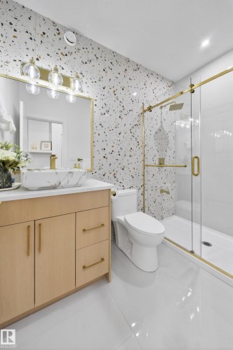 3507 45 Avenue, Beaumont, AB - Indoor Photo Showing Bathroom