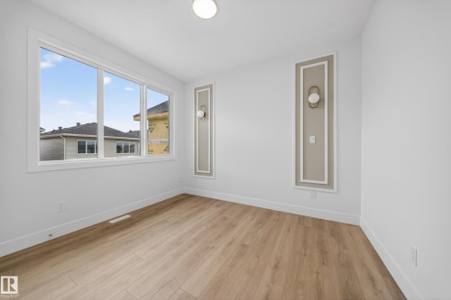 3507 45 Avenue, Beaumont, AB - Indoor Photo Showing Other Room