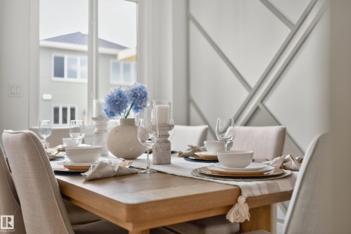 3507 45 Avenue, Beaumont, AB - Indoor Photo Showing Dining Room