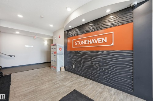 317 812 Welsh Drive, Edmonton, AB - Indoor