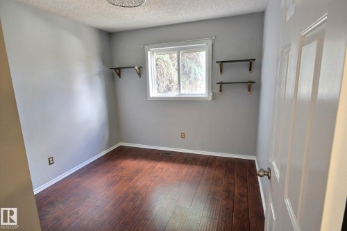 12327 45 Street, Edmonton, AB - Indoor Photo Showing Other Room