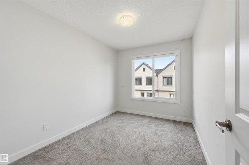 77 1010 Rabbit Hill Road, Edmonton, AB - Indoor Photo Showing Other Room