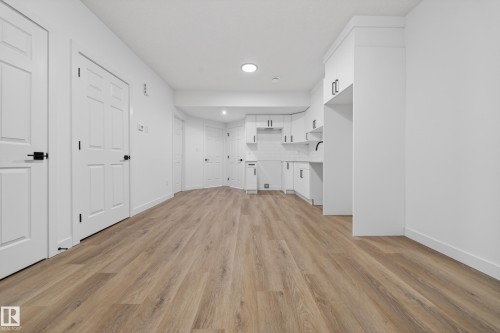 227 Deer Valley Drive, Leduc, AB - Indoor Photo Showing Other Room