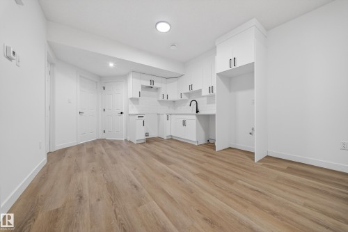227 Deer Valley Drive, Leduc, AB - Indoor Photo Showing Other Room