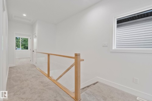 Edmonton, AB - Indoor Photo Showing Other Room