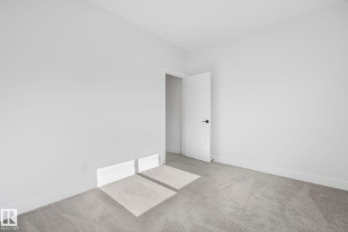 Edmonton, AB - Indoor Photo Showing Other Room