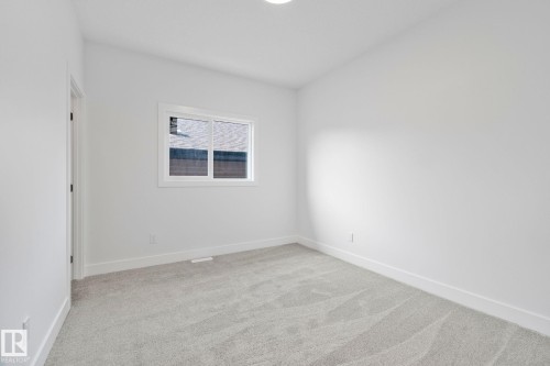Edmonton, AB - Indoor Photo Showing Other Room