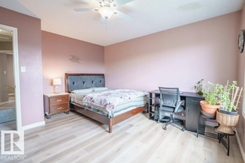 3024 32 Avenue, Edmonton, AB - Indoor Photo Showing Bedroom