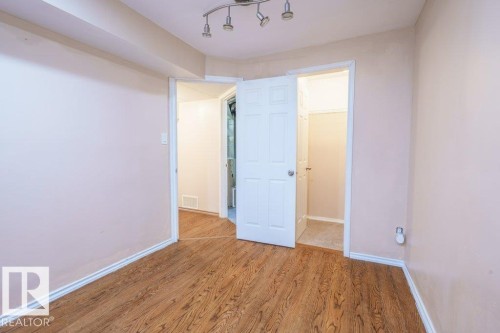 3024 32 Avenue, Edmonton, AB - Indoor Photo Showing Other Room