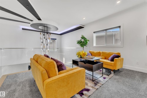 8118 Orchards Green, Edmonton, AB - Indoor