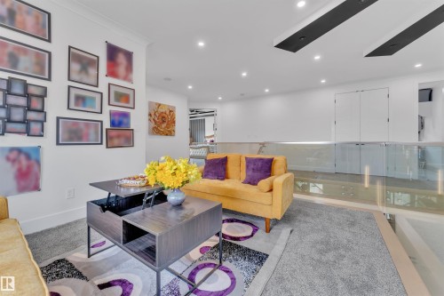 8118 Orchards Green, Edmonton, AB - Indoor