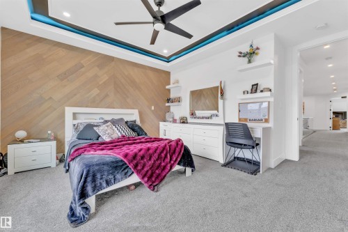 8118 Orchards Green, Edmonton, AB - Indoor Photo Showing Bedroom