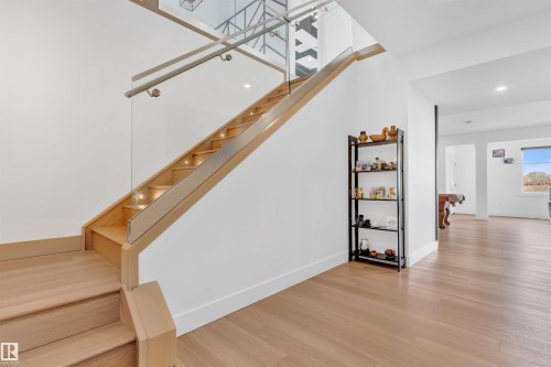 8118 Orchards Green, Edmonton, AB - Indoor Photo Showing Other Room