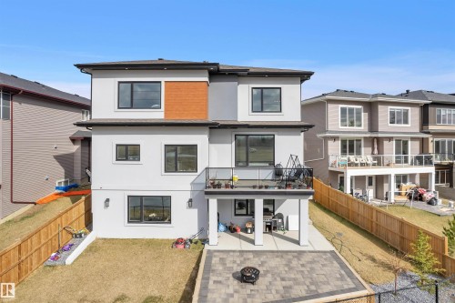 8118 Orchards Green, Edmonton, AB - Outdoor