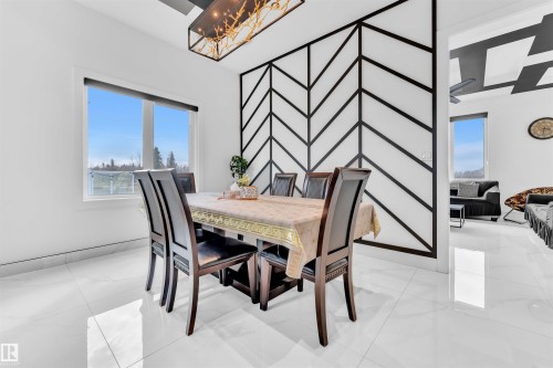 8118 Orchards Green, Edmonton, AB - Indoor Photo Showing Dining Room