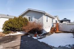 1663 Jubilee Crescent Sherwood Park, AB T8H 2J4