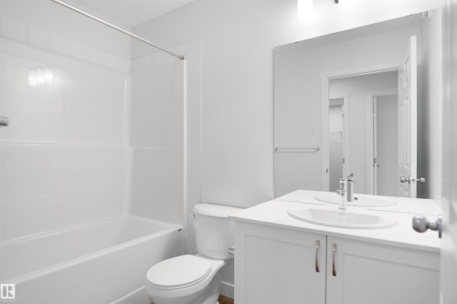 1177 South Creek Wynd, Stony Plain, AB - Indoor Photo Showing Bathroom