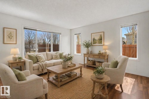 1311 117 Street, Edmonton, AB - Indoor Photo Showing Living Room