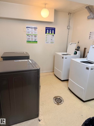 202 3610 43 Avenue, Edmonton, AB - Indoor Photo Showing Laundry Room