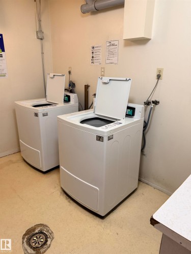 202 3610 43 Avenue, Edmonton, AB - Indoor Photo Showing Laundry Room