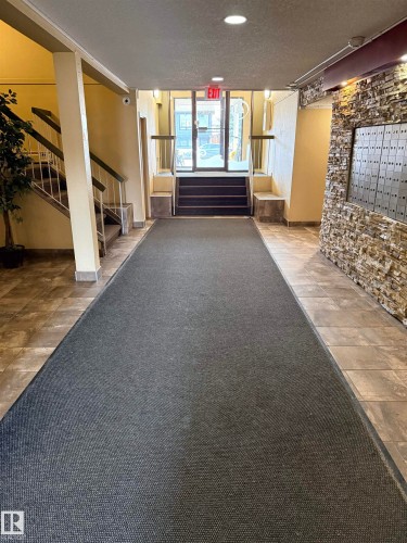 202 3610 43 Avenue, Edmonton, AB - Indoor Photo Showing Other Room