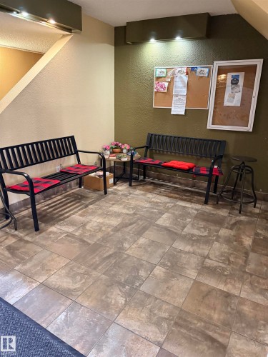 202 3610 43 Avenue, Edmonton, AB - Indoor Photo Showing Other Room