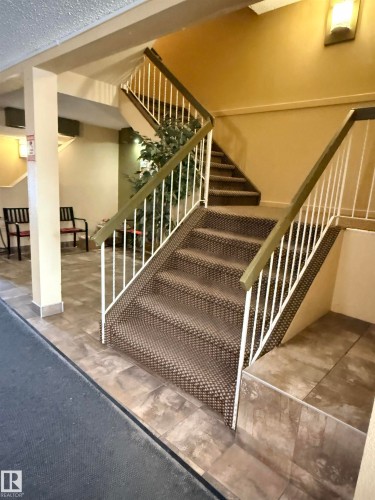 202 3610 43 Avenue, Edmonton, AB - Indoor Photo Showing Other Room